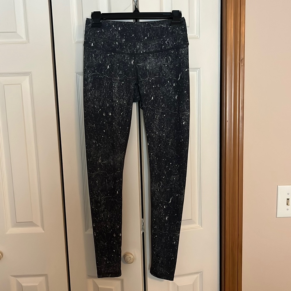 FLAWLESS LUCY LEGGINGS